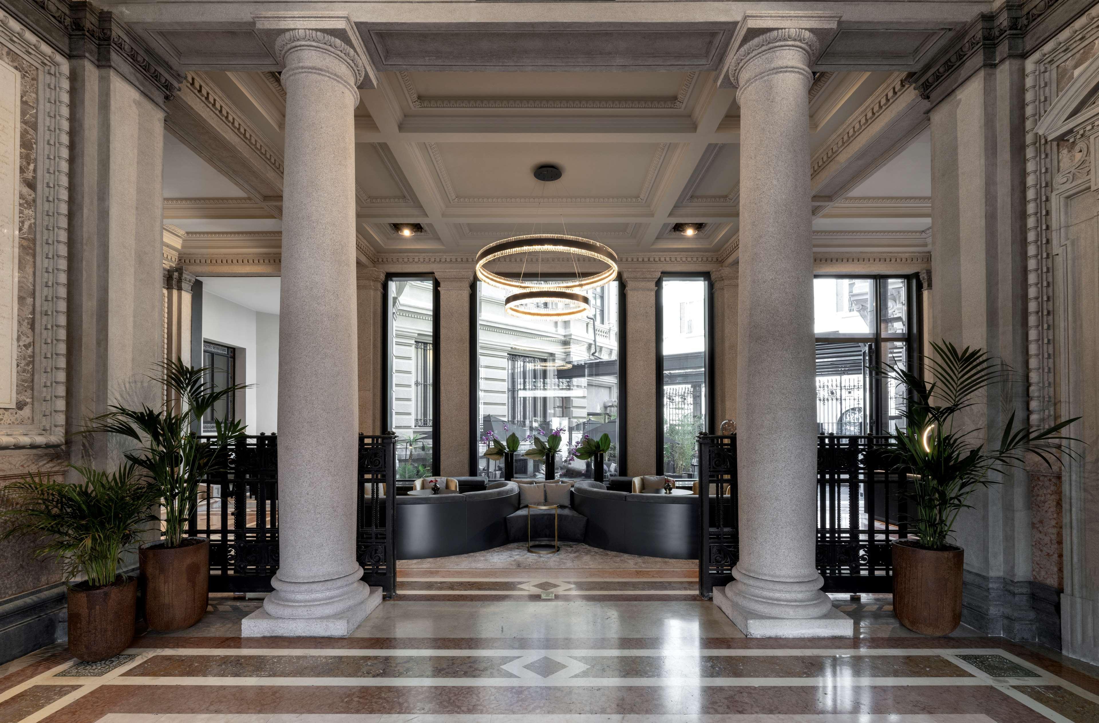 Radisson Collection Hotel, Palazzo Touring Club 5* Milaan