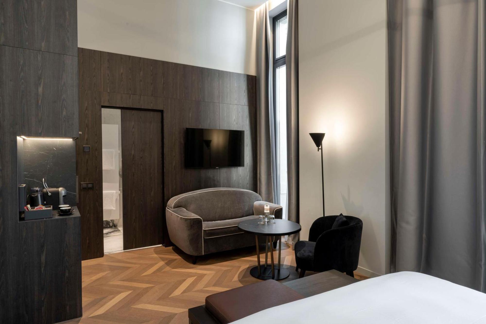Radisson Collection Hotel, Palazzo Touring Club Milaan